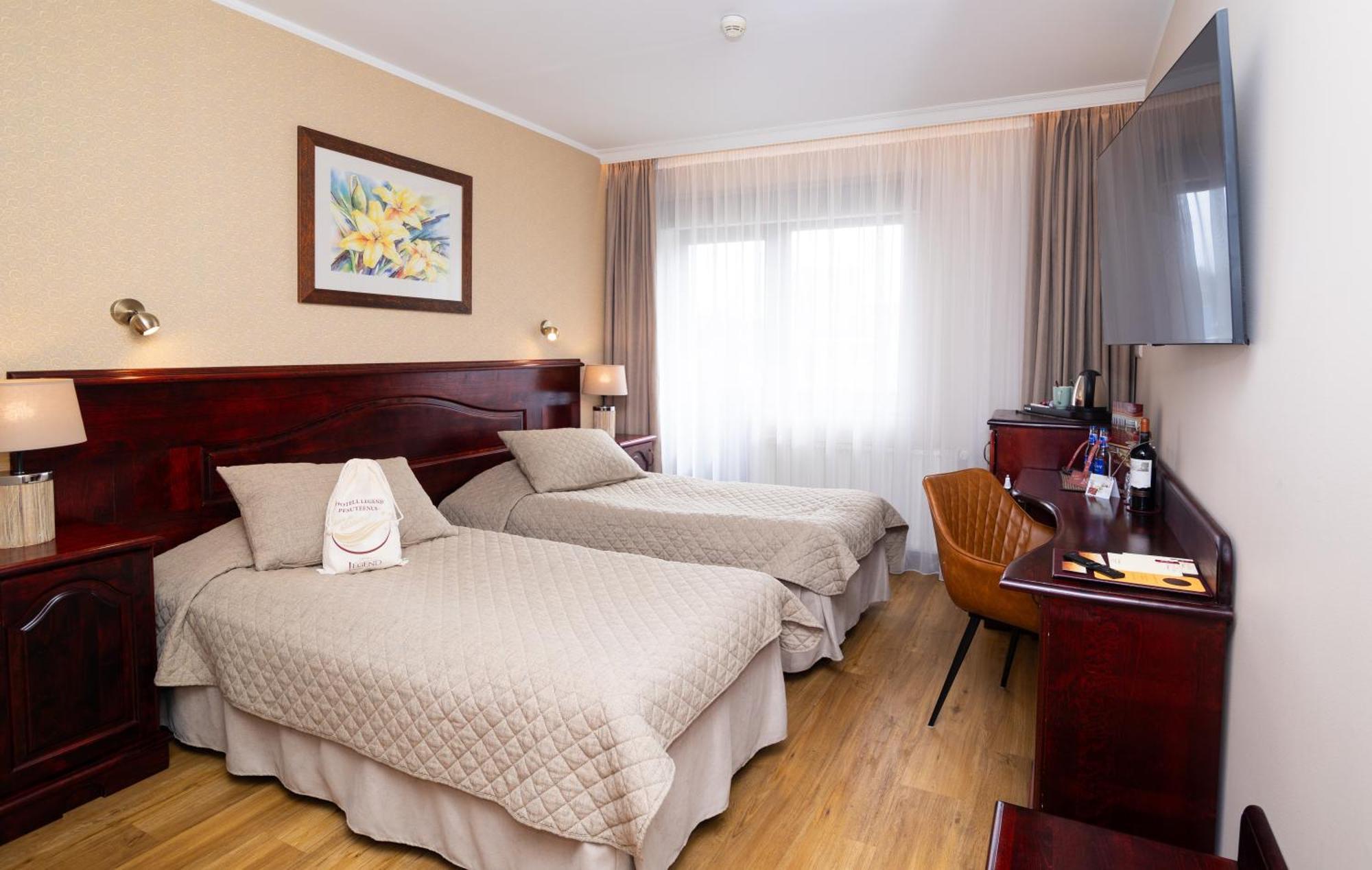 Hotel Legend Пярну Экстерьер фото