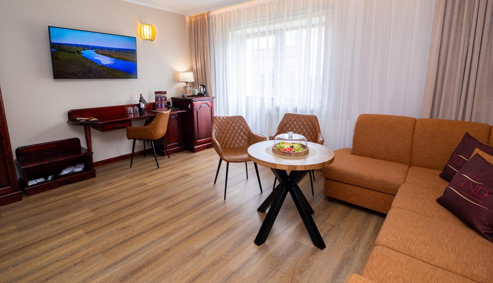 Hotel Legend Пярну Экстерьер фото