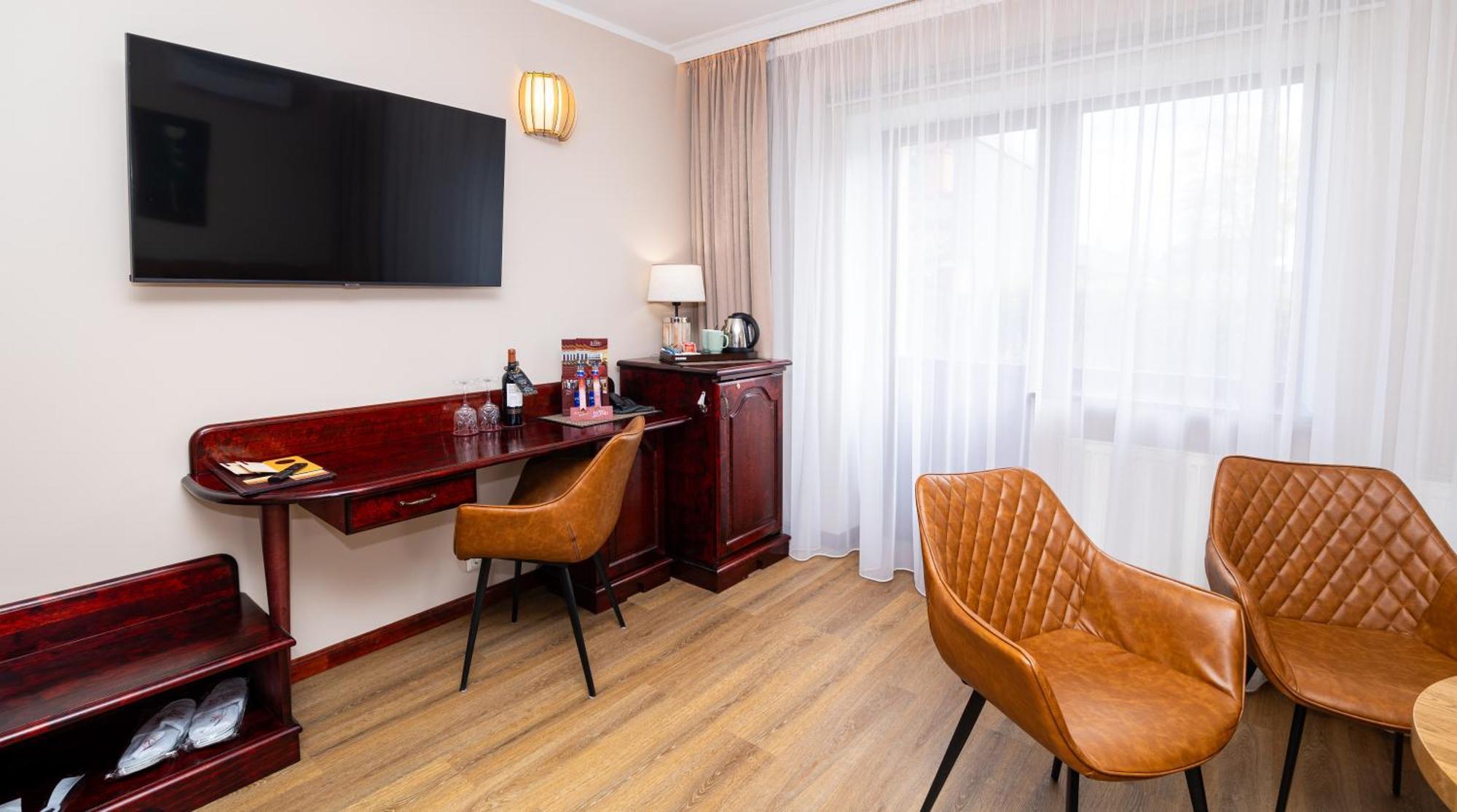 Hotel Legend Пярну Экстерьер фото