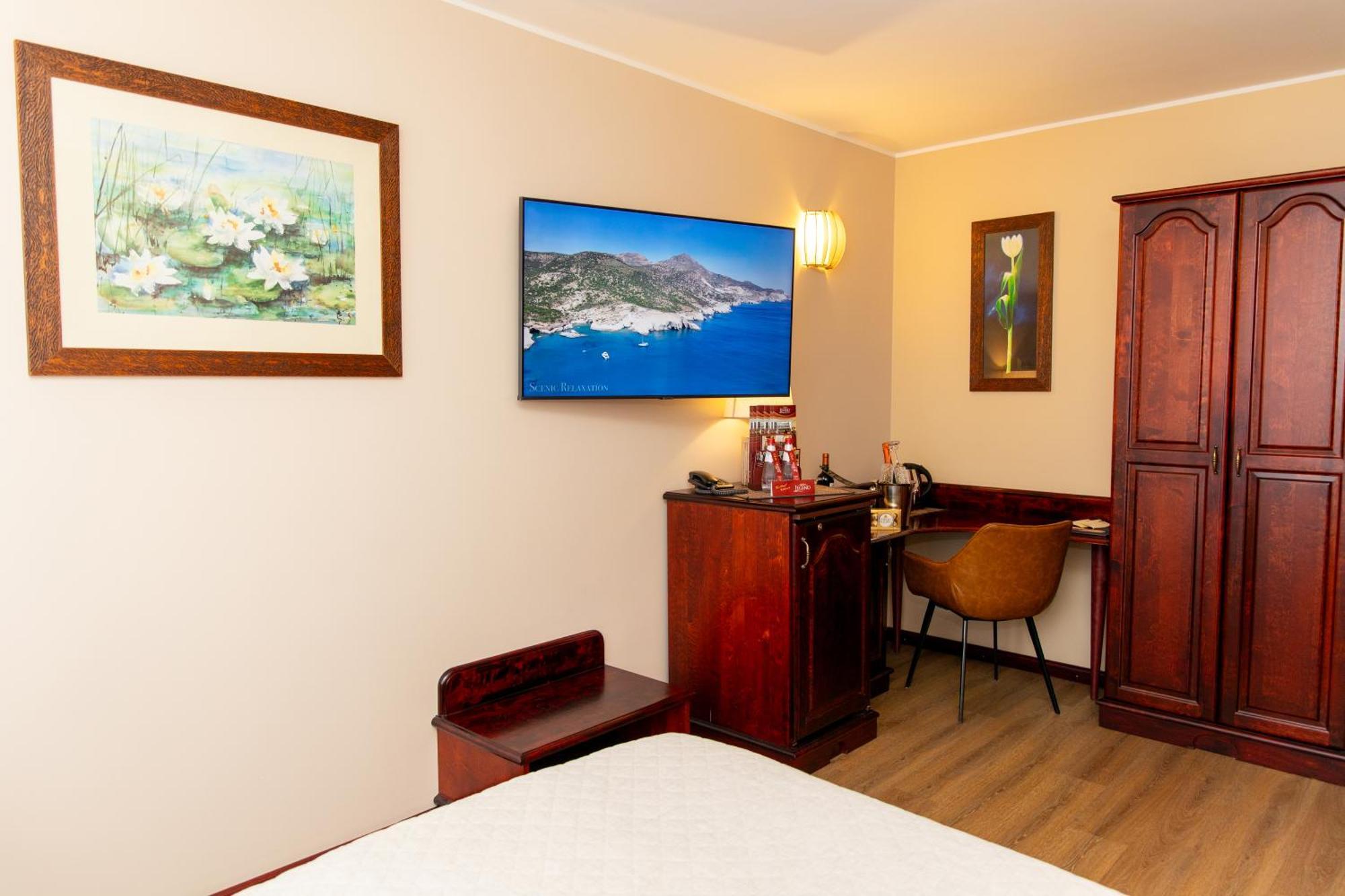 Hotel Legend Пярну Экстерьер фото