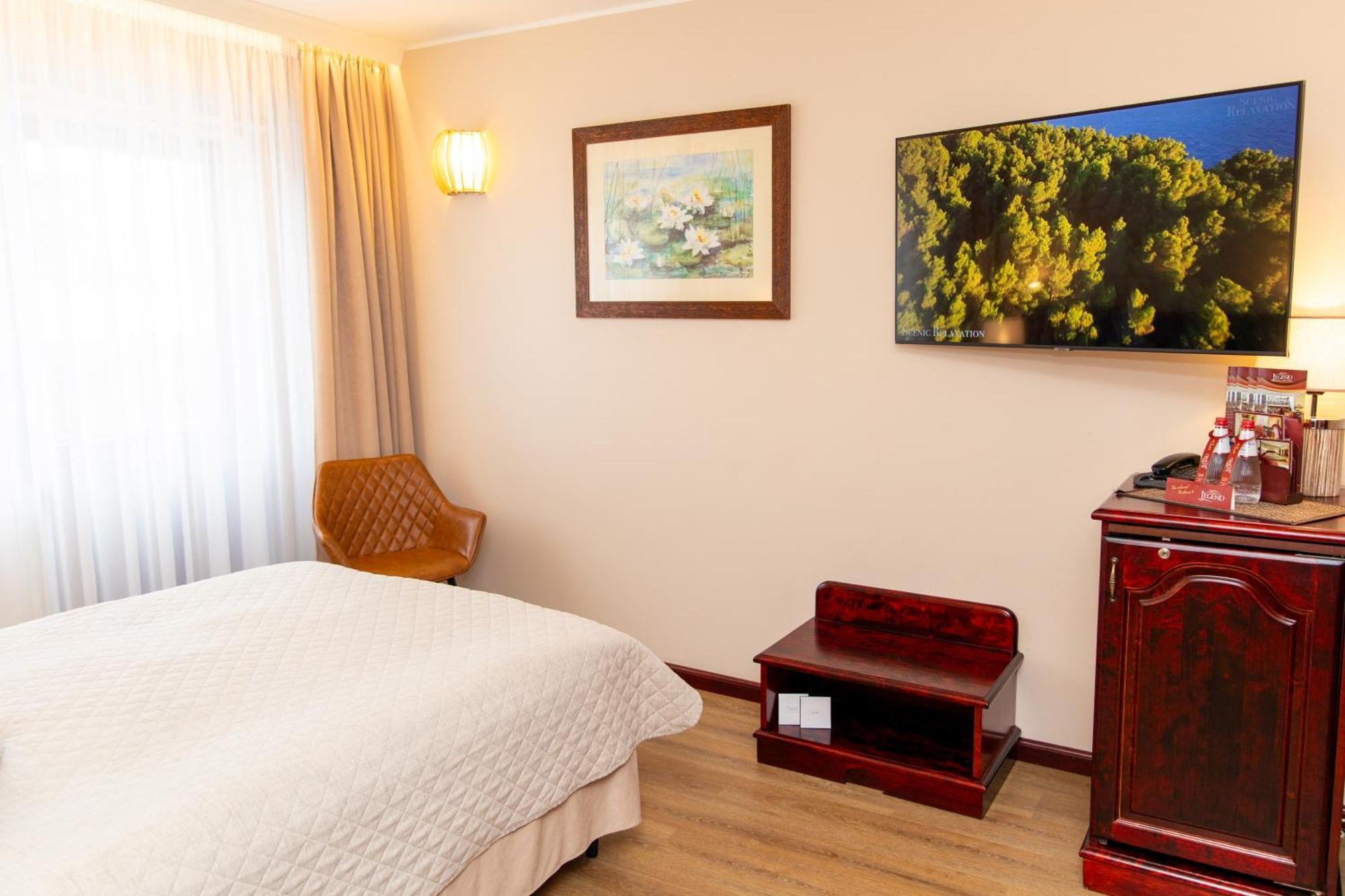 Hotel Legend Пярну Экстерьер фото